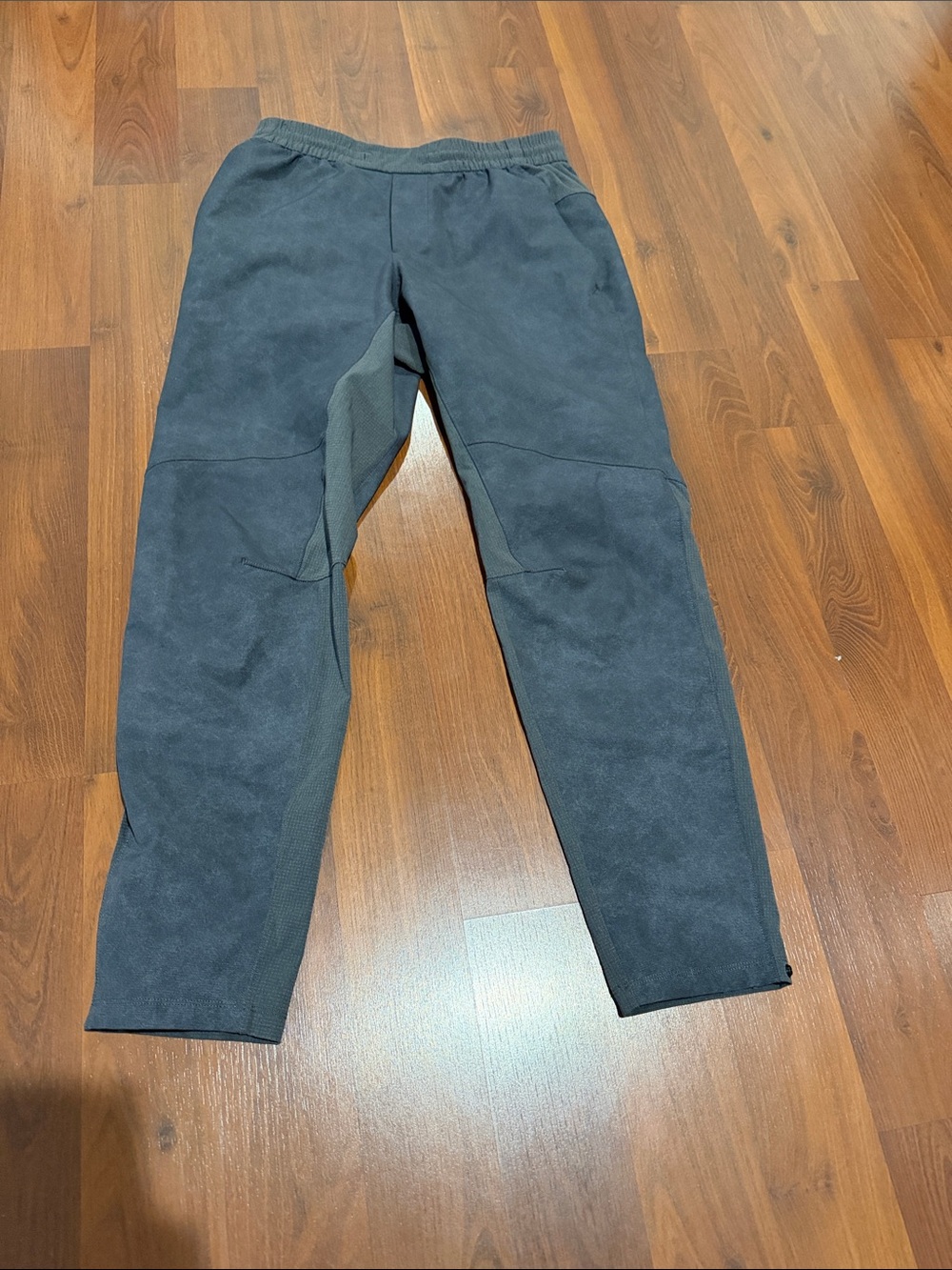 lululemon athletica Men's Dark Gray Fleece Joggers